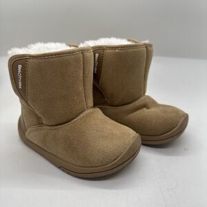 BMCITYBM Baby Girl Snow Boots Size 5 Camel Furry